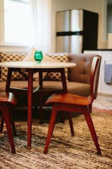 Chestnut Street 4*