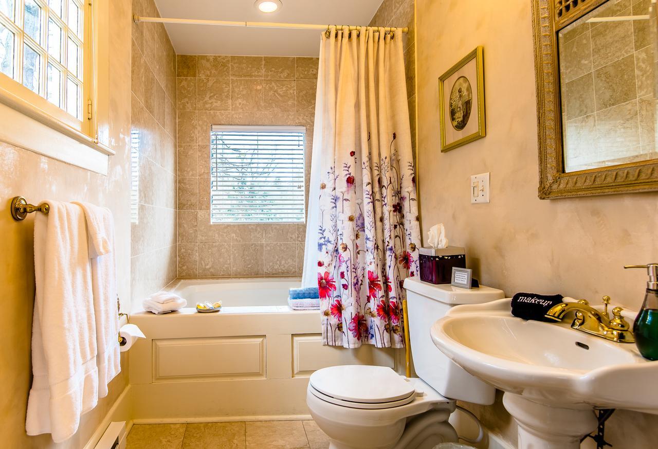 At Cumberland Falls Bed & Breakfast Bed & Breakfast 4*
