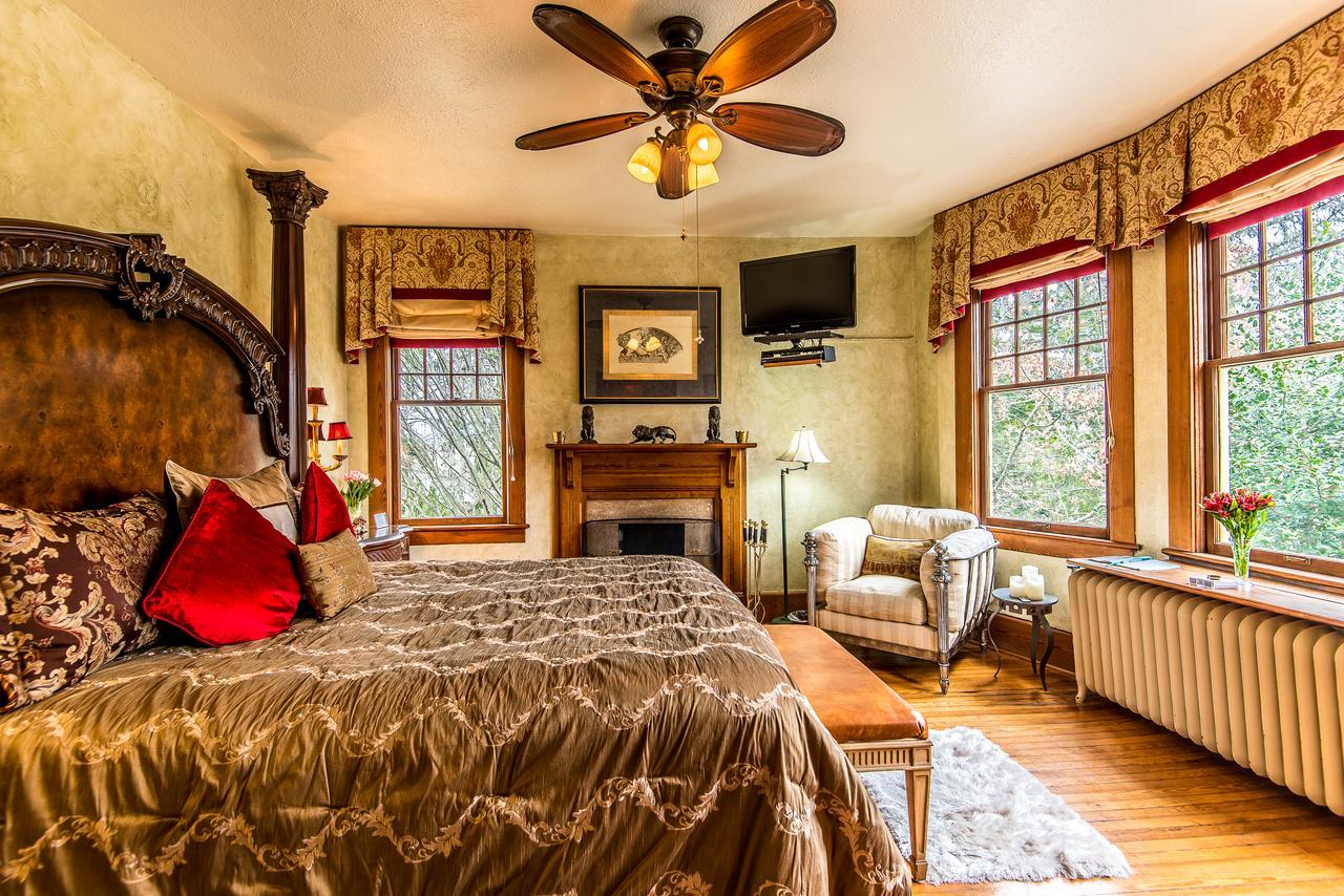 At Cumberland Falls Bed & Breakfast 4*