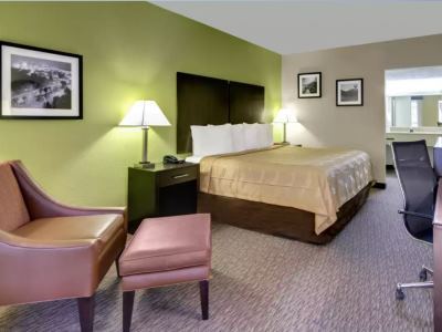 Hotel Quality Downtown Tunnel Rd 2*