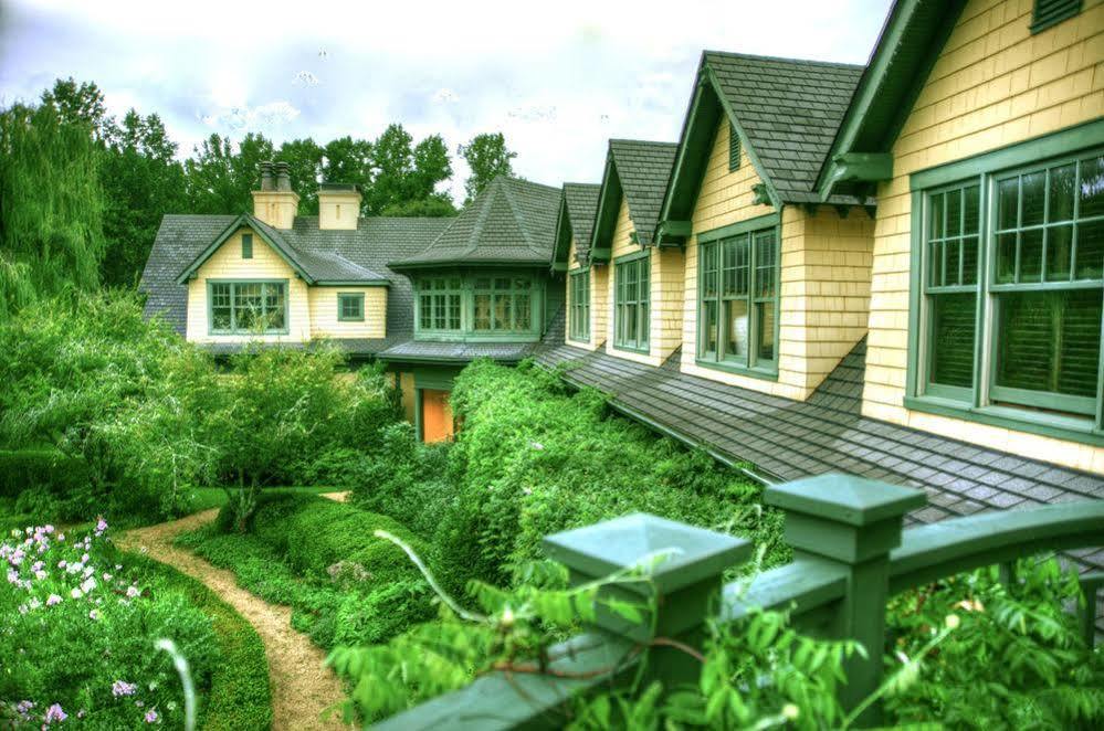 Resort Om Sanctuary Holistic Retreat Asheville