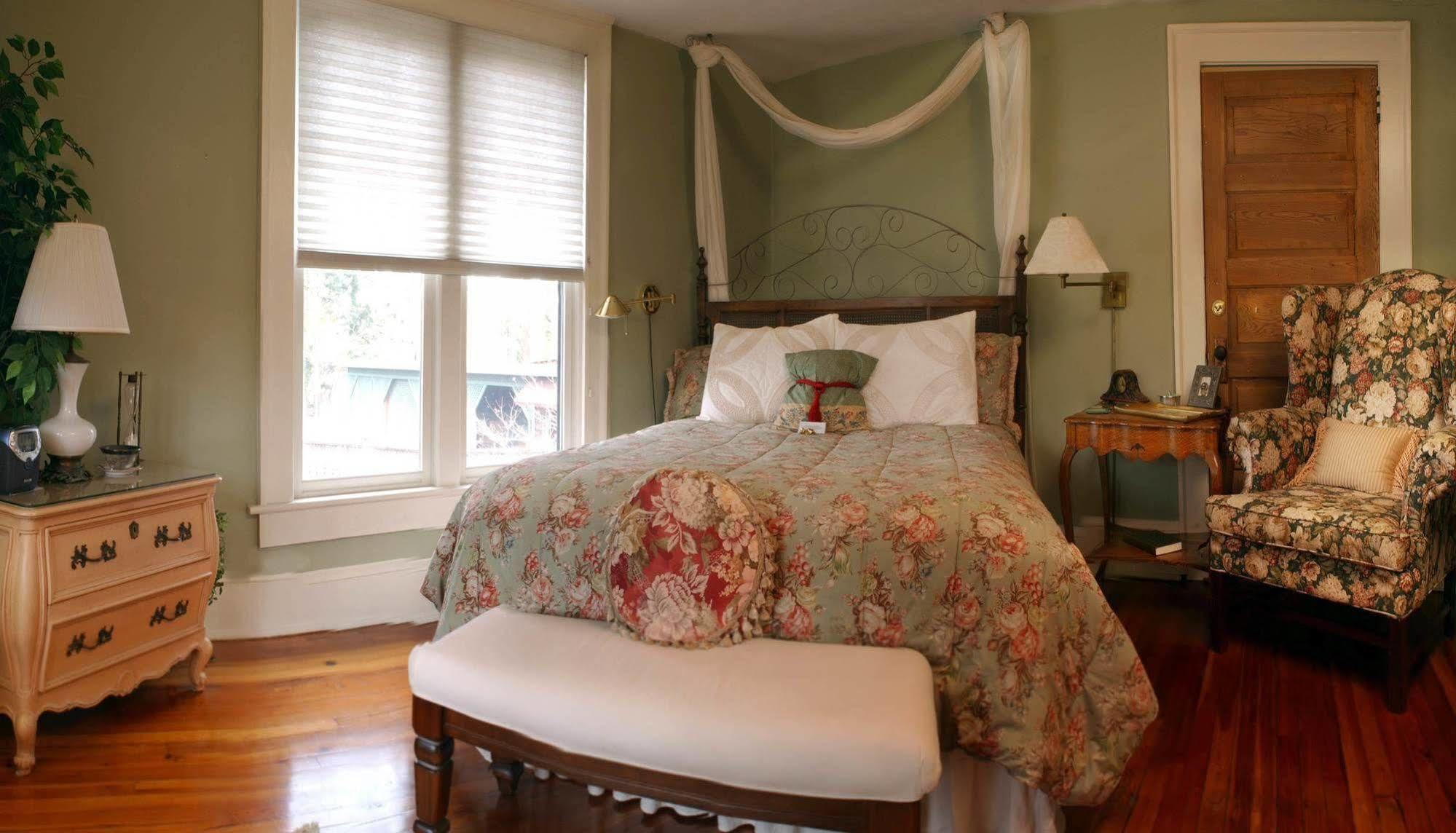 Hill House 3* Asheville