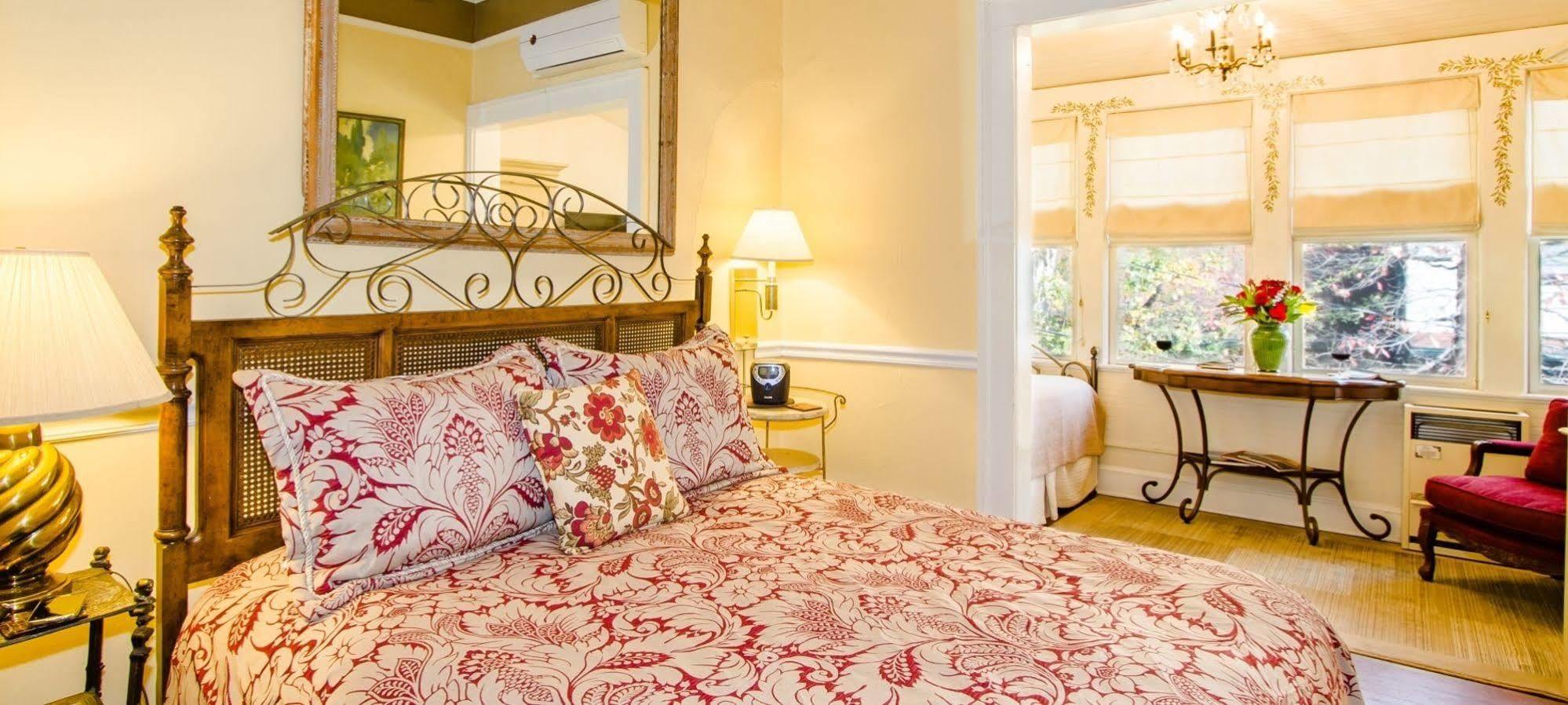Hill House 3* Asheville