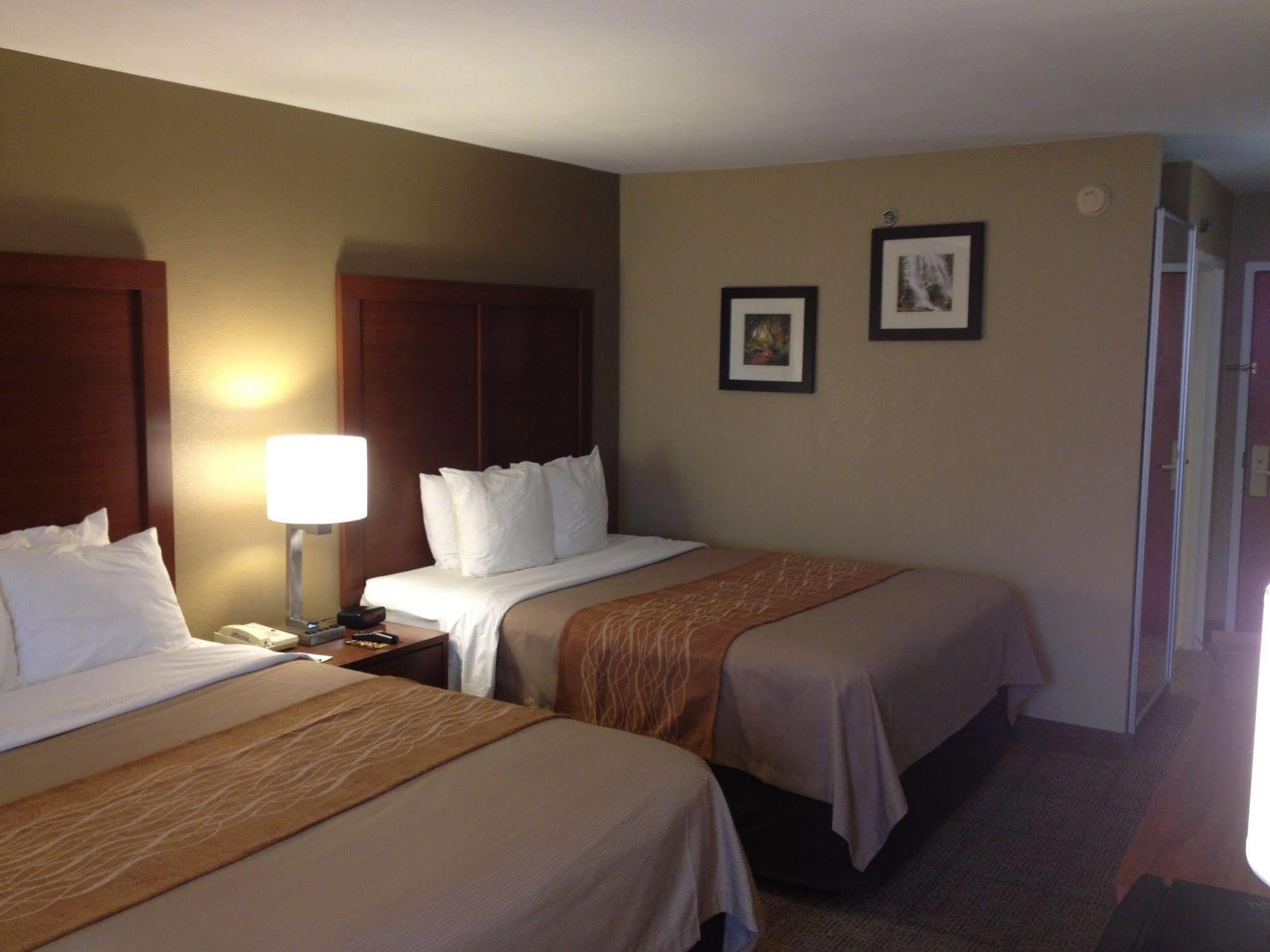 Comfort Biltmore West Inn 2*