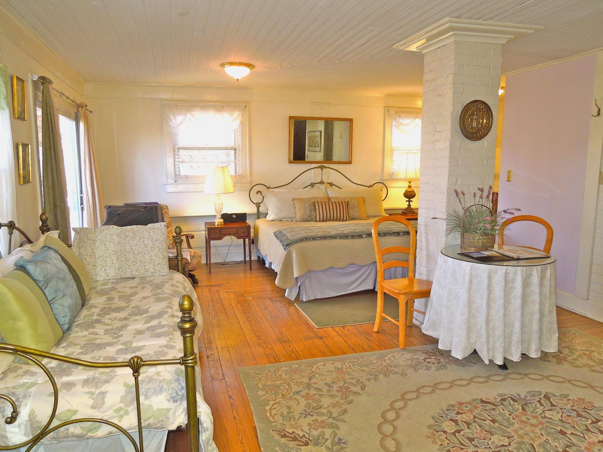 Bed & Breakfast Oakland Asheville