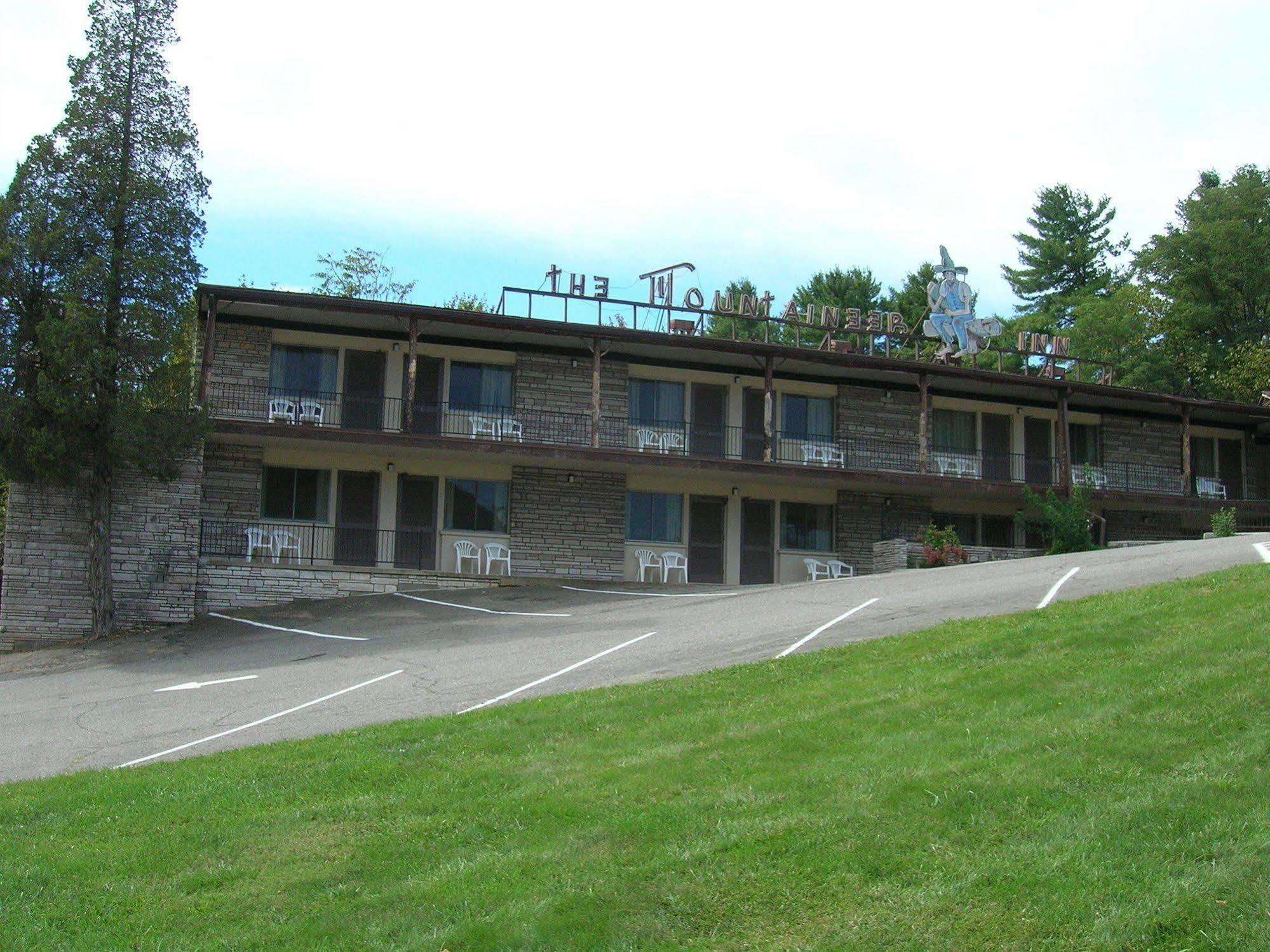 The Mountaineer - Motel 2*