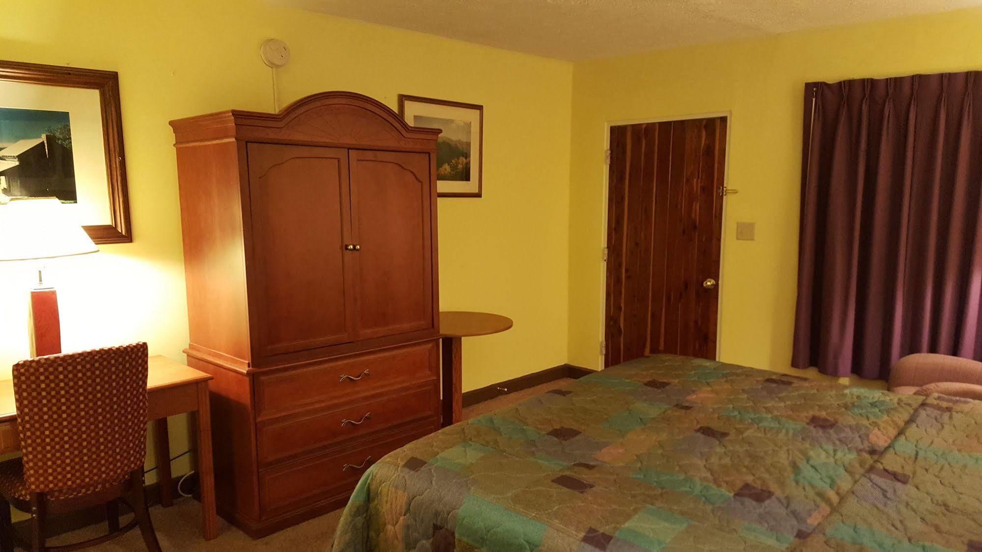 The Mountaineer - Motel 2*