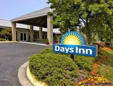 Days By Wyndham Asheville/mall