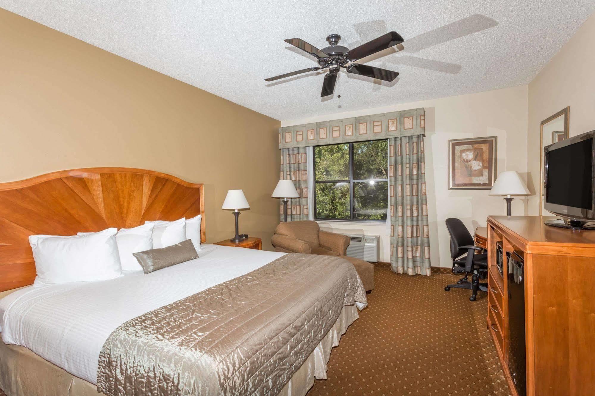 Baymont By Wyndham Asheville/biltmore
