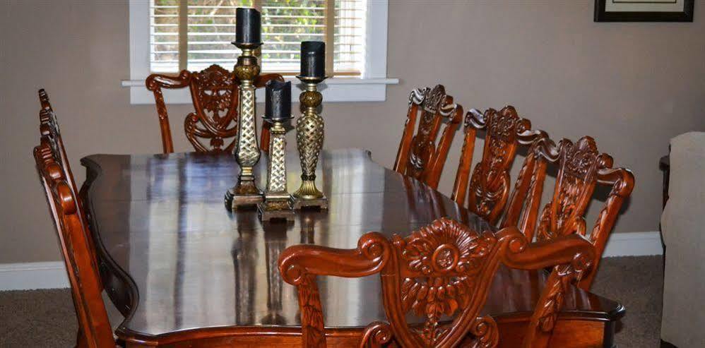 Posh, The Boutique At Biltmore Village Aparthotel 3*
