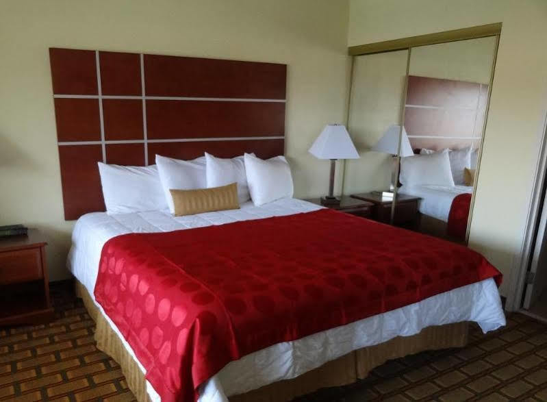 Ramada By Wyndham Southeast Asheville
