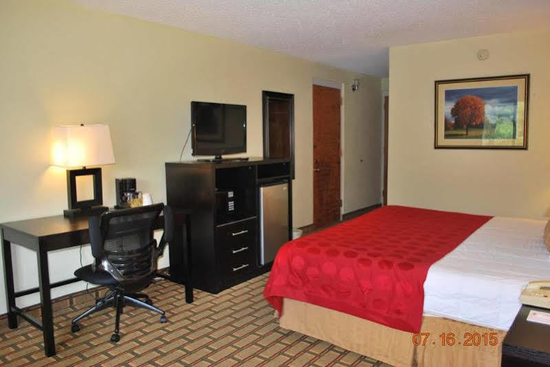 Hotel Ramada By Wyndham Southeast Asheville