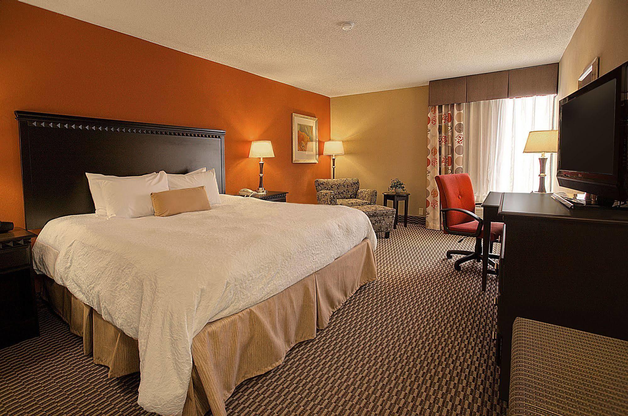 Hampton - Biltmore Area Hotel 4*