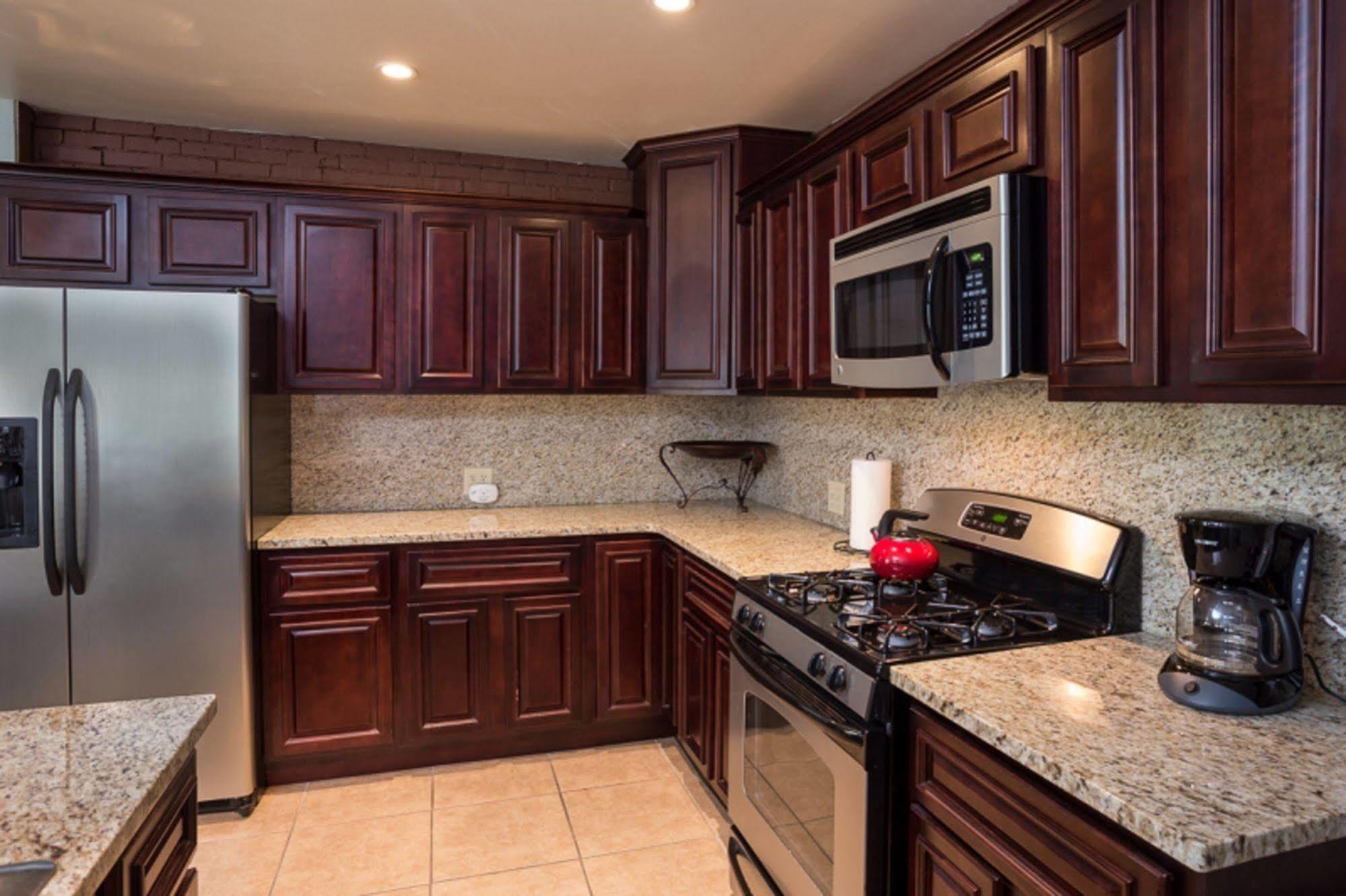 Cedar Crest Bed & Breakfast 3*