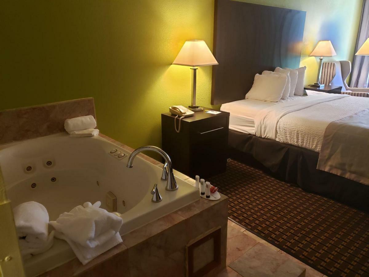 Days By Wyndham Asheville/mall 2* Asheville