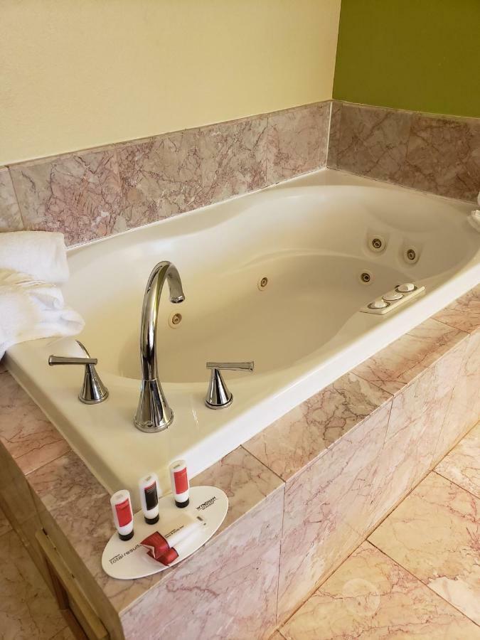 Days By Wyndham Asheville/mall 2* Asheville