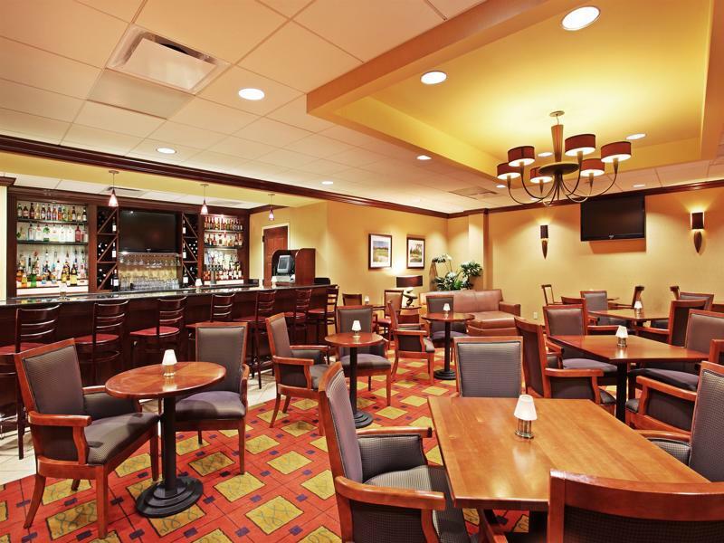 - Biltmore West By Ihg 3*