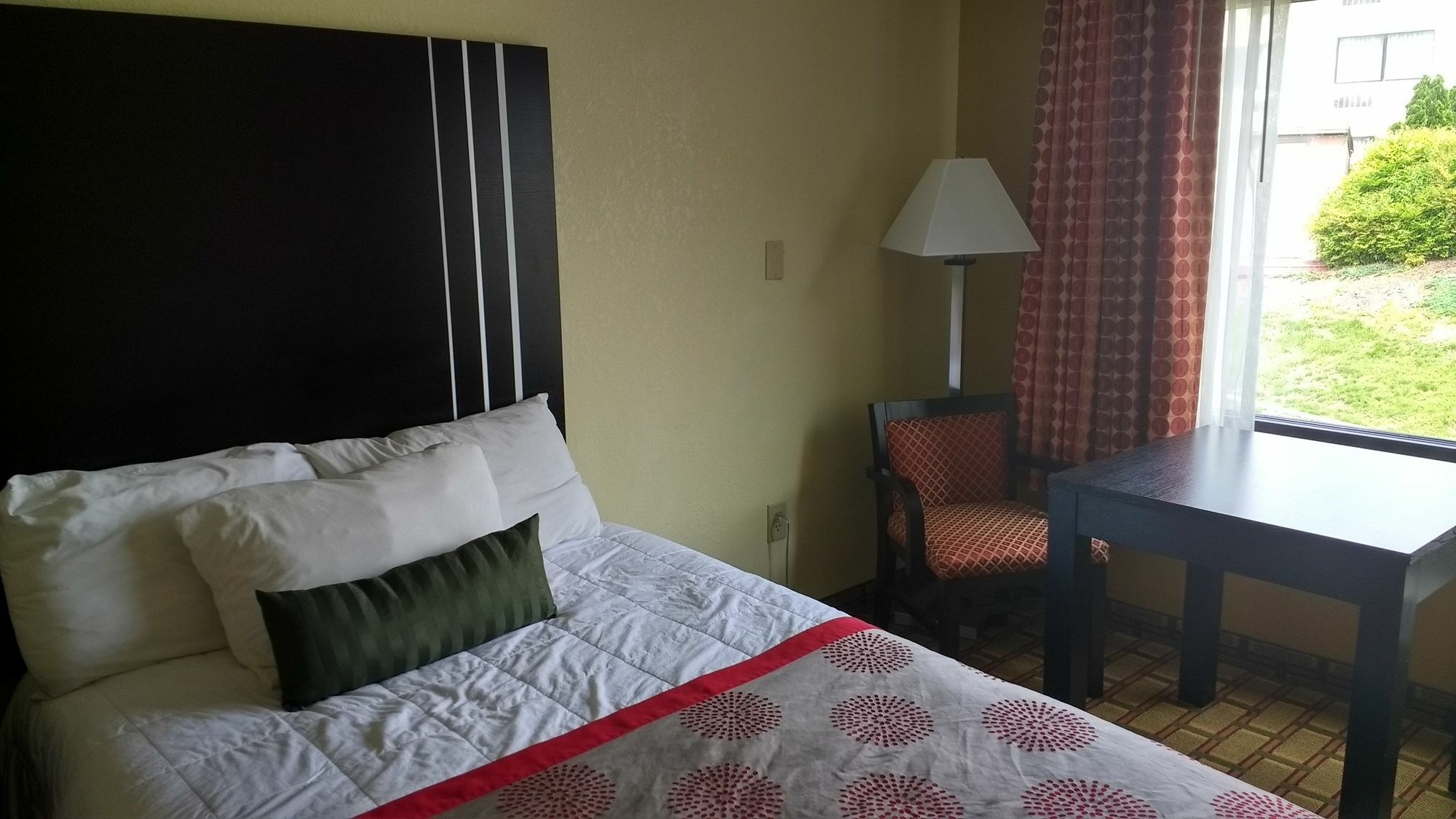 Ramada By Wyndham Southeast 2*