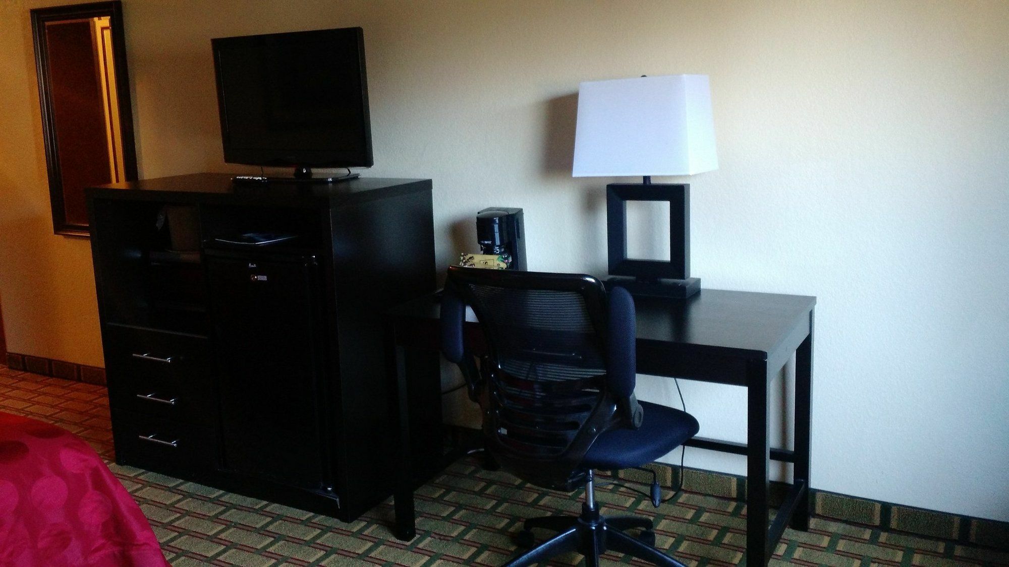 Ramada By Wyndham Southeast Hotel 2*