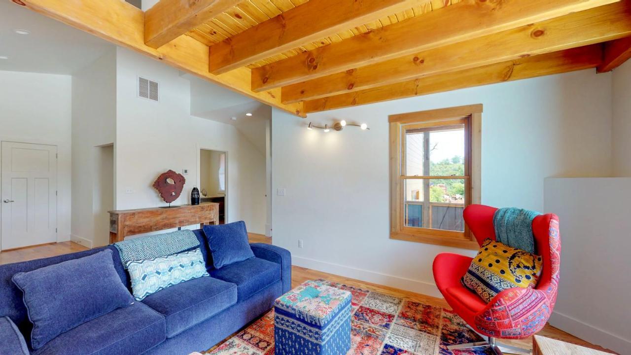 Upstream Bachelorette Holiday home *
