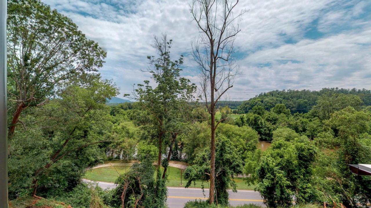 Upstream Bachelorette * Asheville