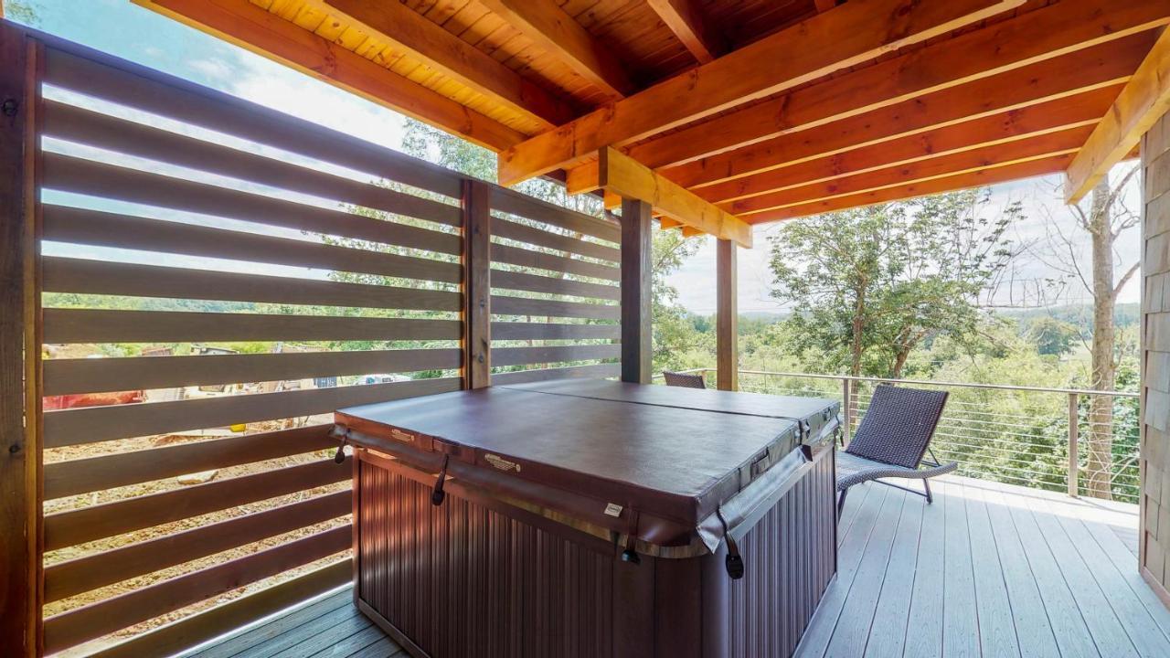 Upstream Bachelorette Holiday home Asheville