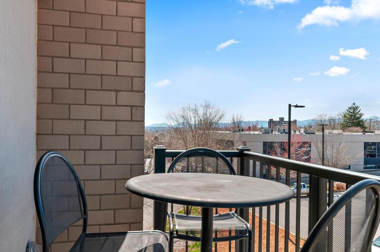 Downtown Apartment