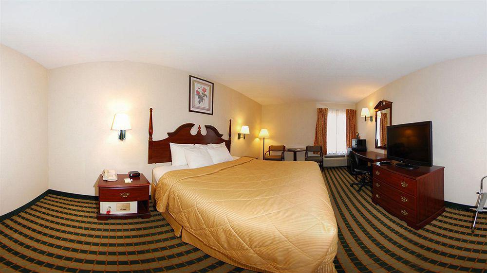 Comfort Biltmore West Inn