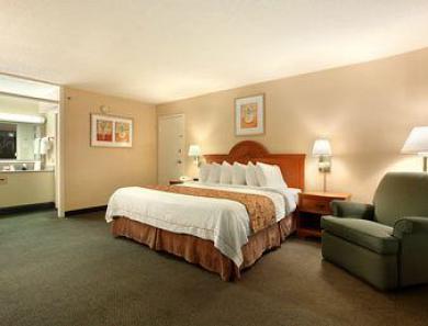 Ramada By Wyndham / Biltmore West