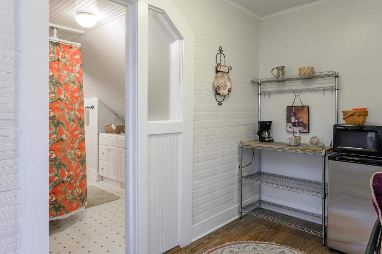 Oakland Bed & Breakfast 3*