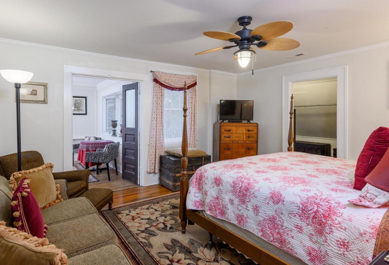Oakland 3* Asheville