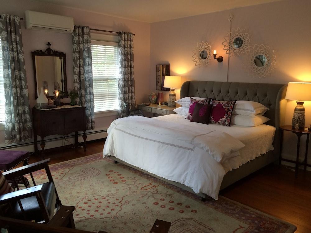 The Applewood Manor 4*