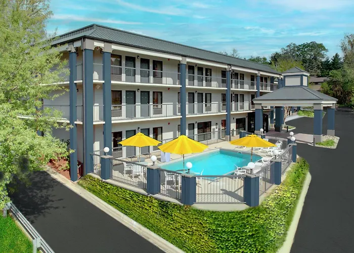 Clarion Inn Biltmore Village