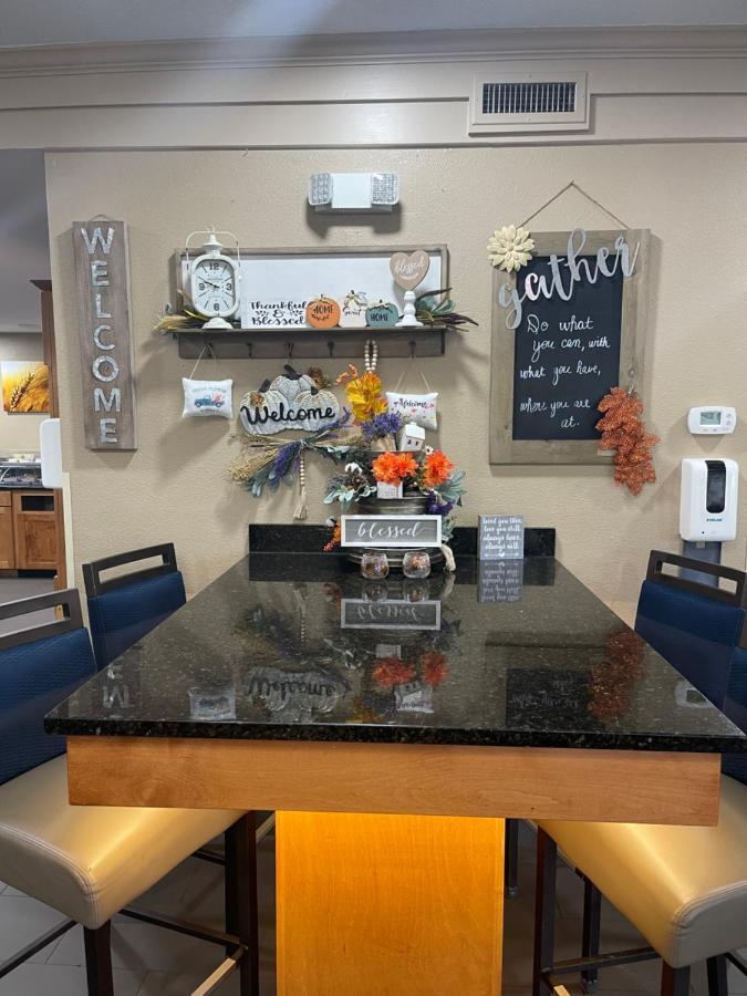 Comfort East-blue Ridge Pkwy Access Inn 3*
