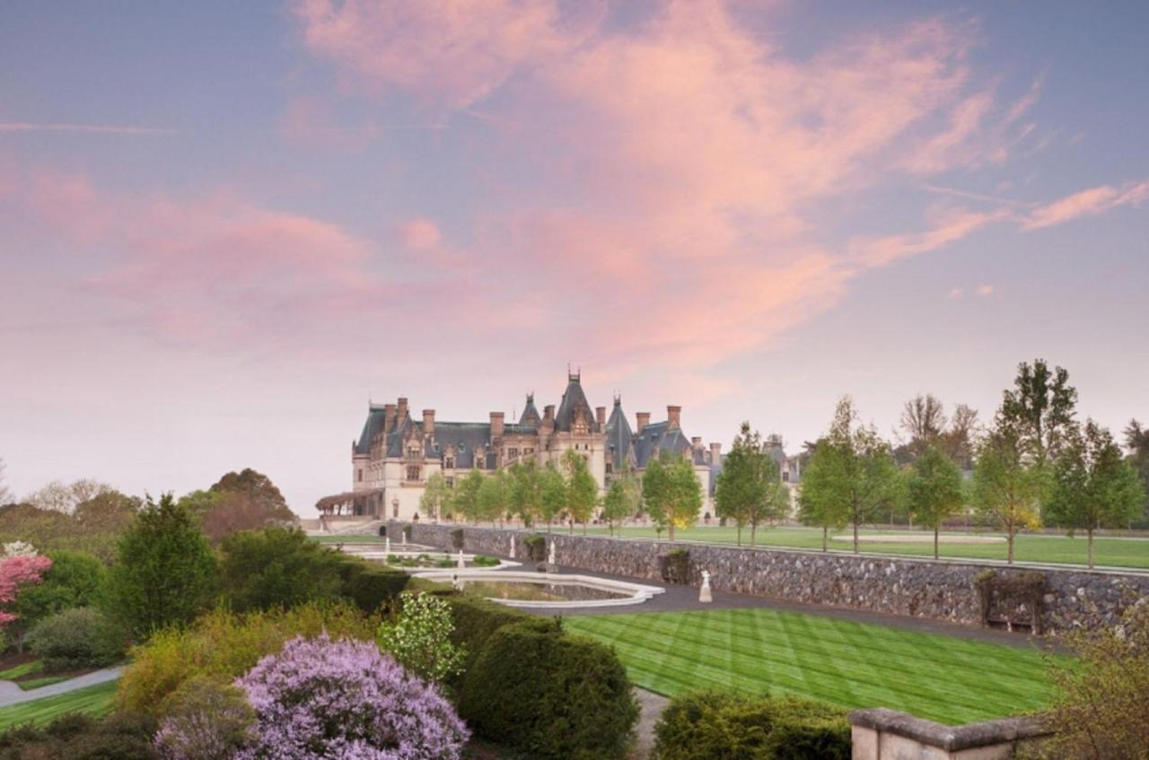 East-blue Ridge Pkwy By Ihg Hotel 3*