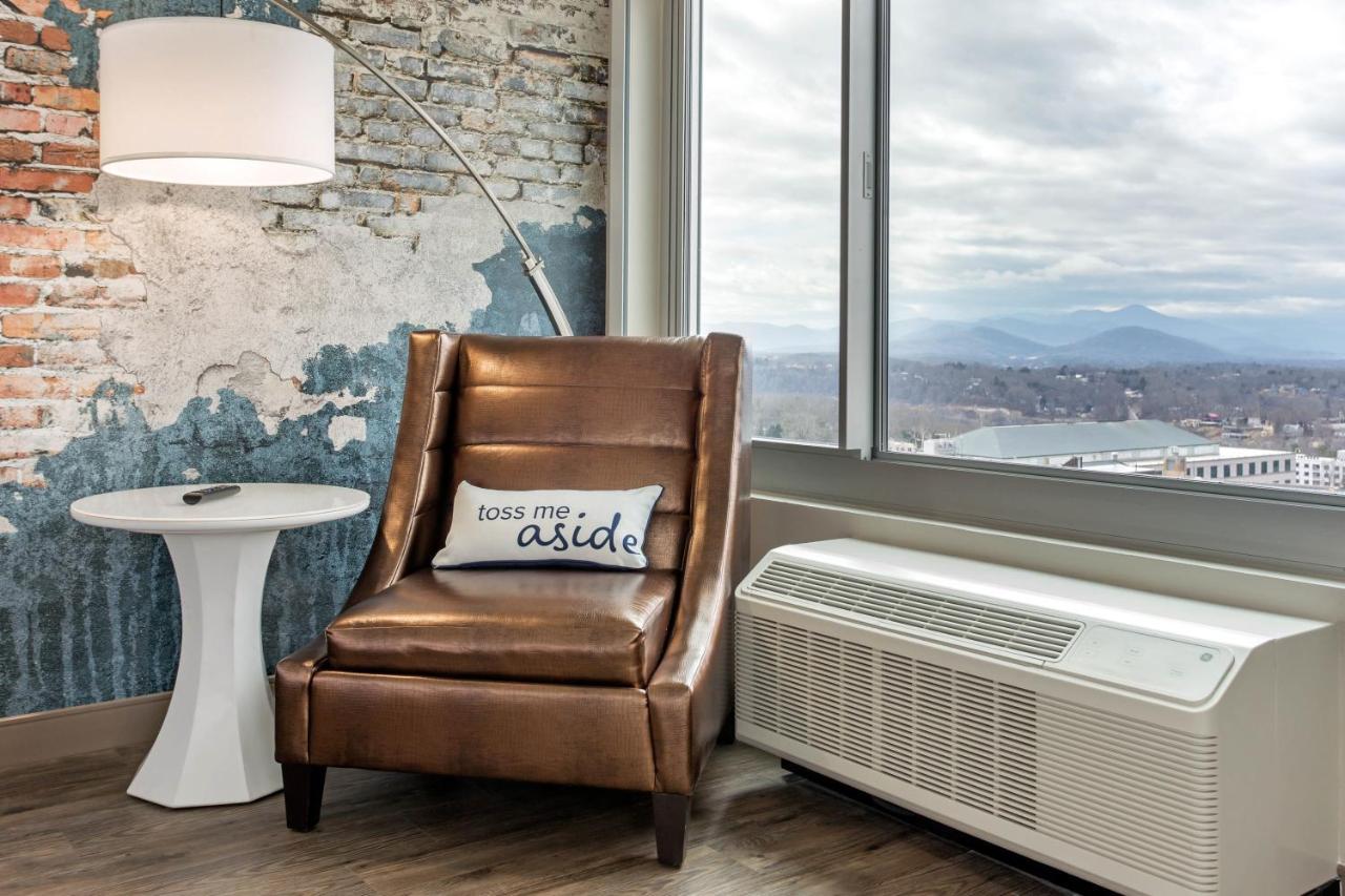 Cambria Downtown 4*