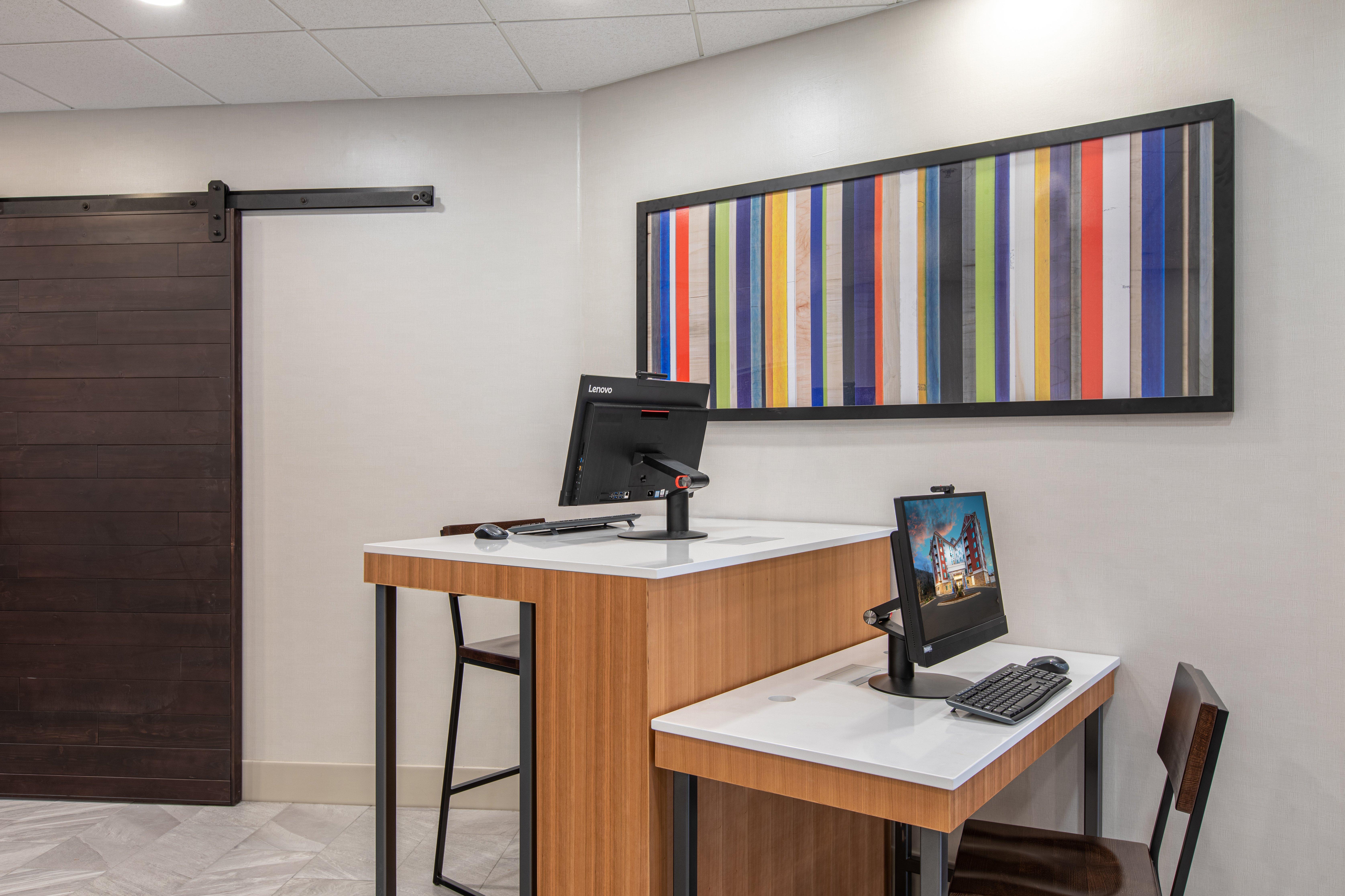 Express & Downtown By Ihg Hotel 3*