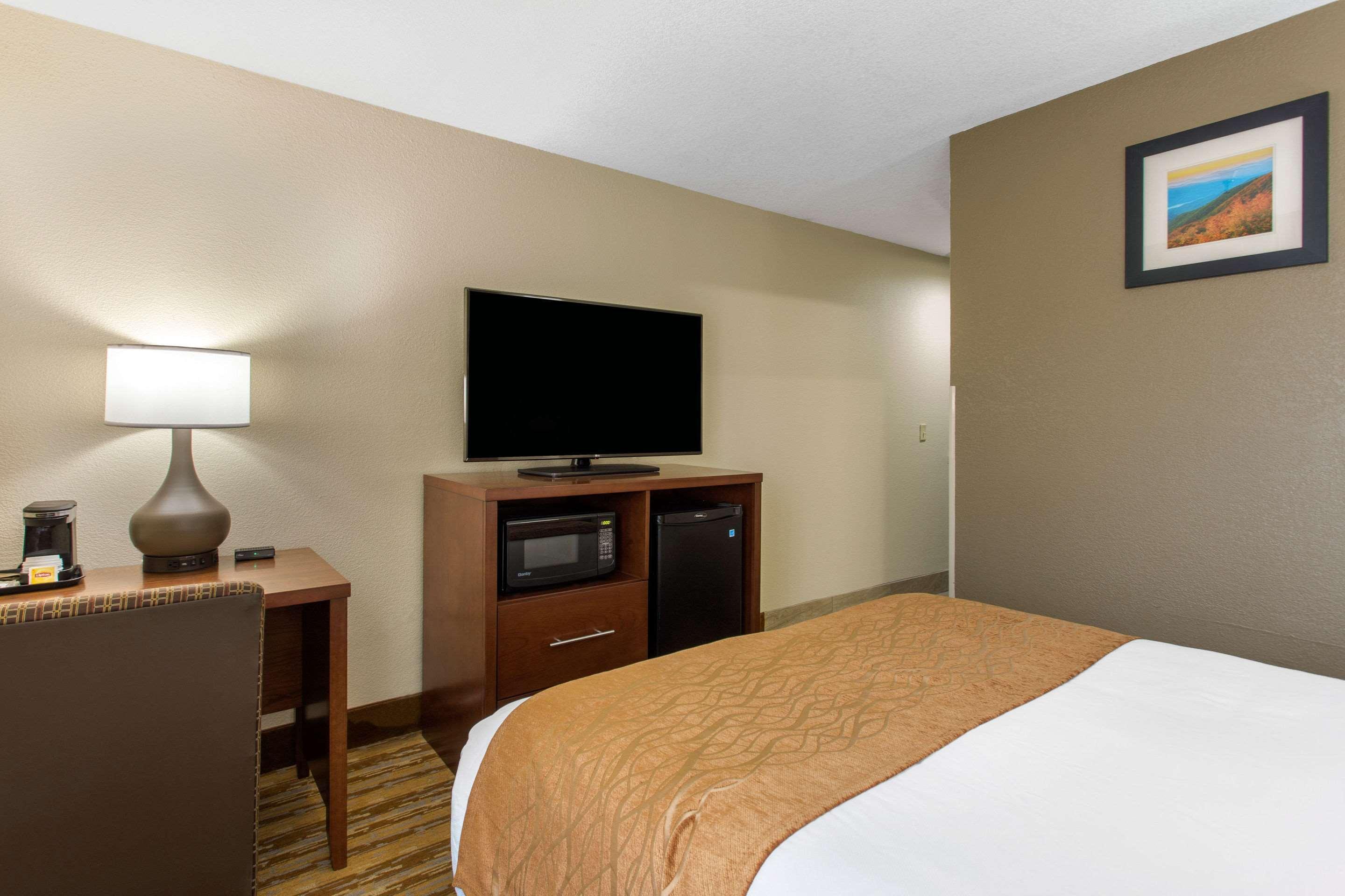 Comfort East-blue Ridge Pkwy Access 3*
