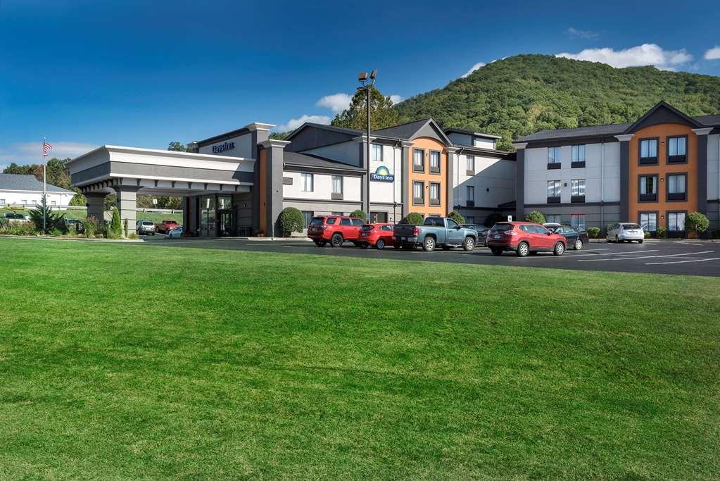 Comfort East-blue Ridge Pkwy Access Inn 3*