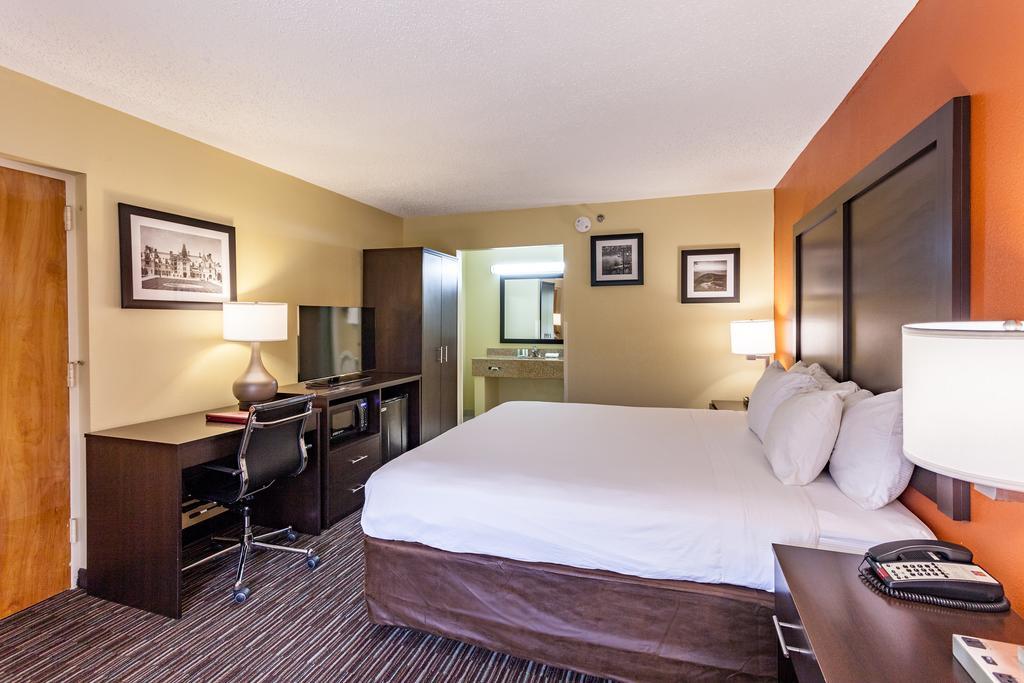Clarion Biltmore Village Inn Asheville