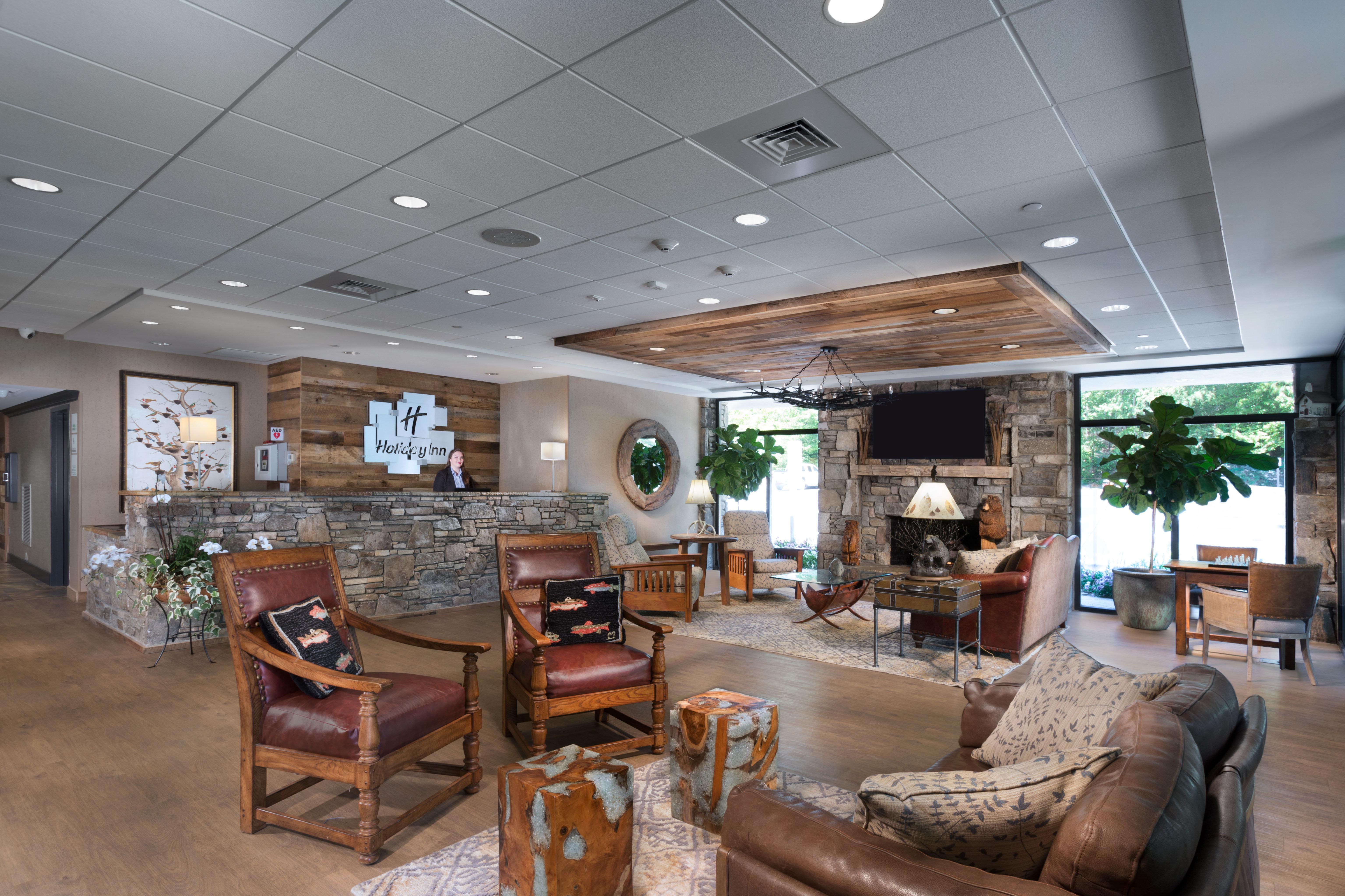 Hotel East-blue Ridge Pkwy By Ihg 3*