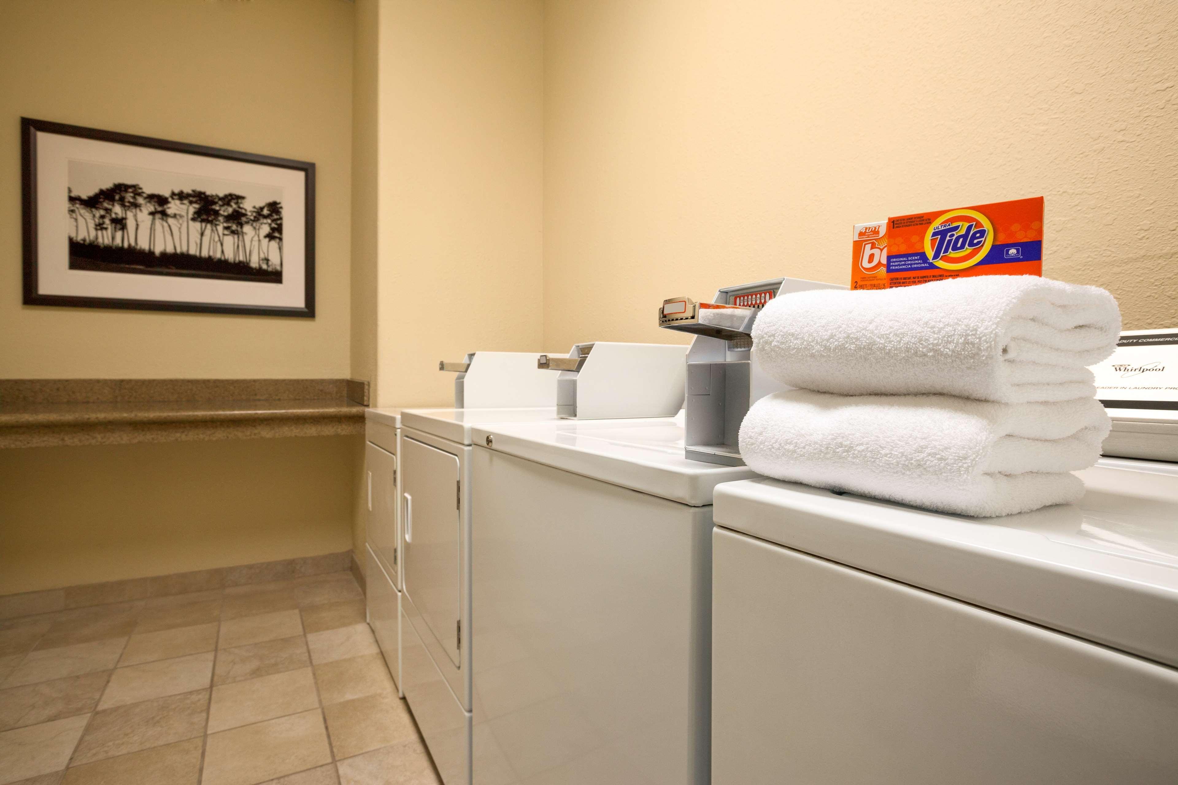 Country Inn & Suites By Radisson Asheville River Arts District
