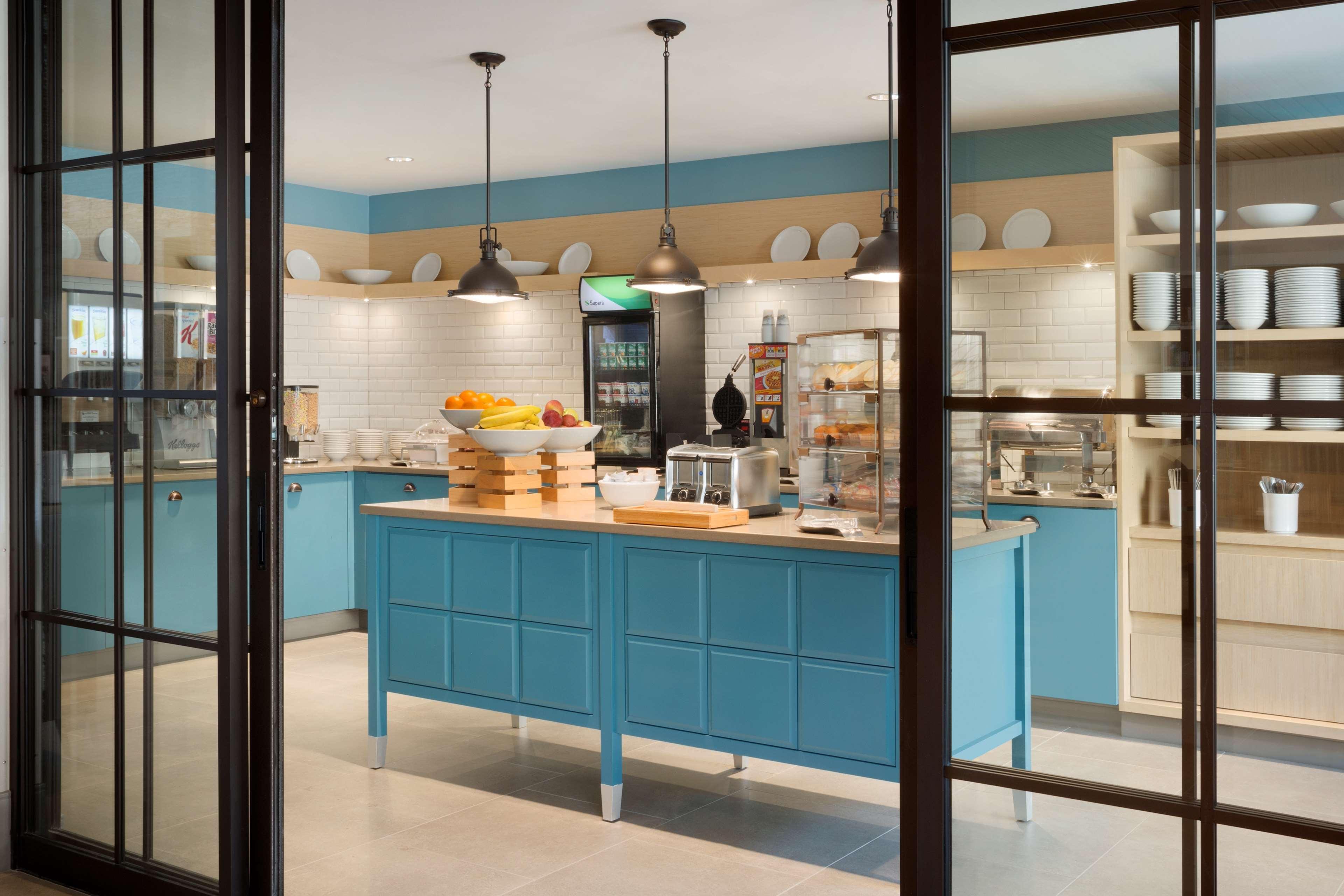 Country Inn & Suites By Radisson Asheville River Arts District 3*
