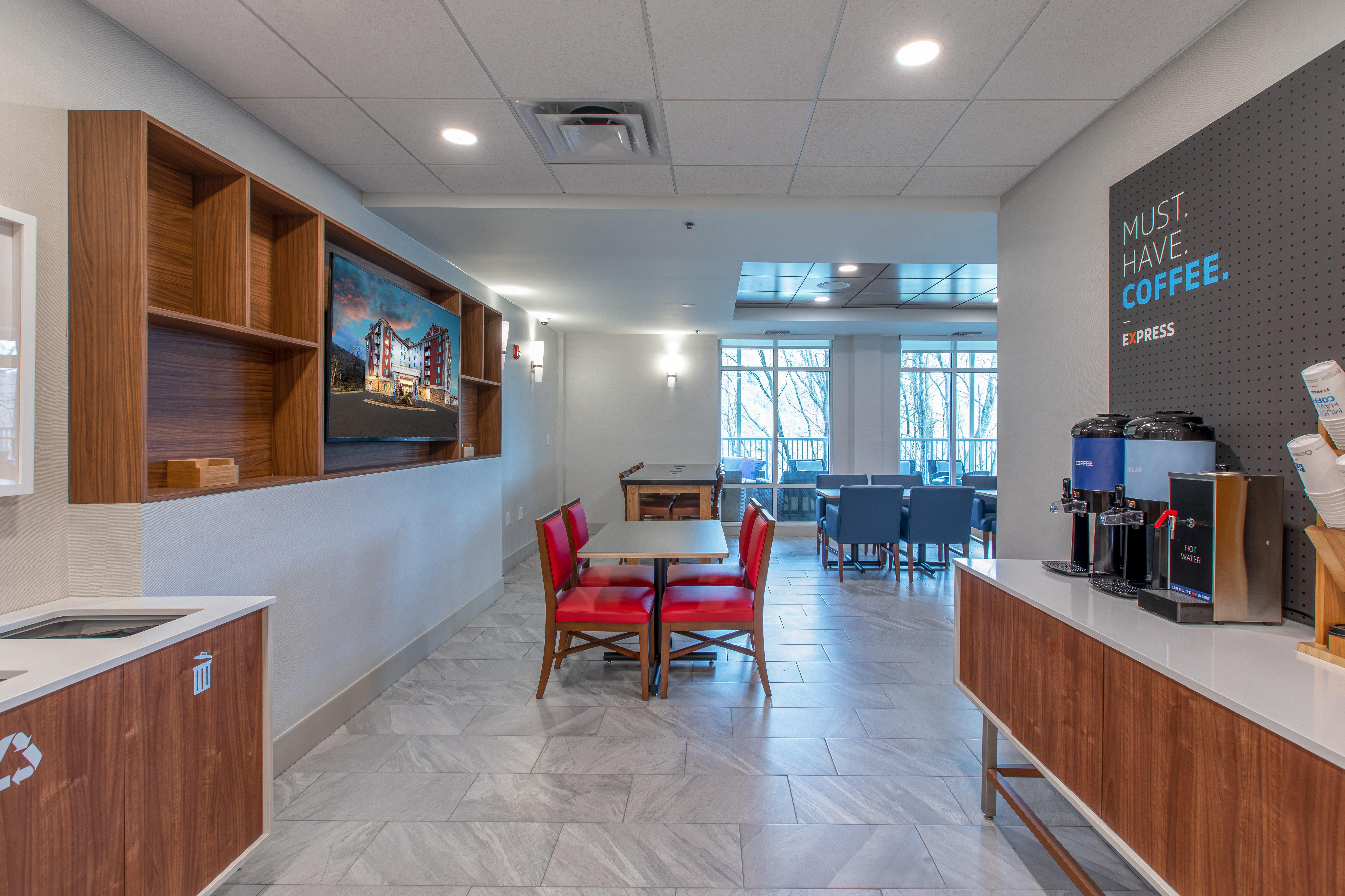 Express & Downtown By Ihg Hotel 3*