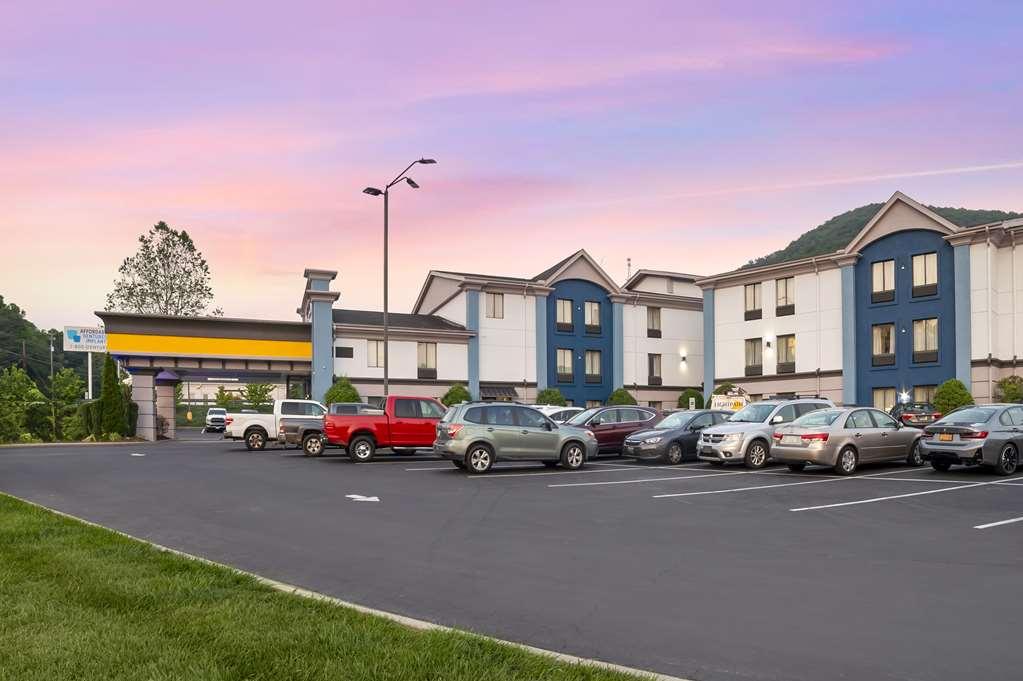 Comfort East-blue Ridge Pkwy Access 3*