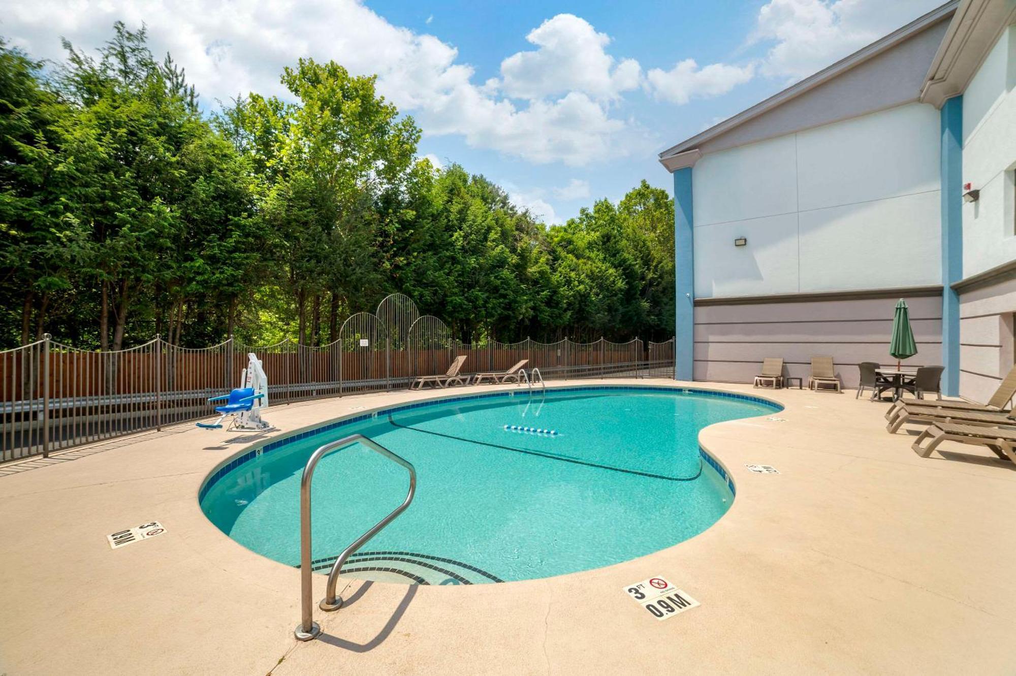 Comfort East-blue Ridge Pkwy Access 3* Asheville