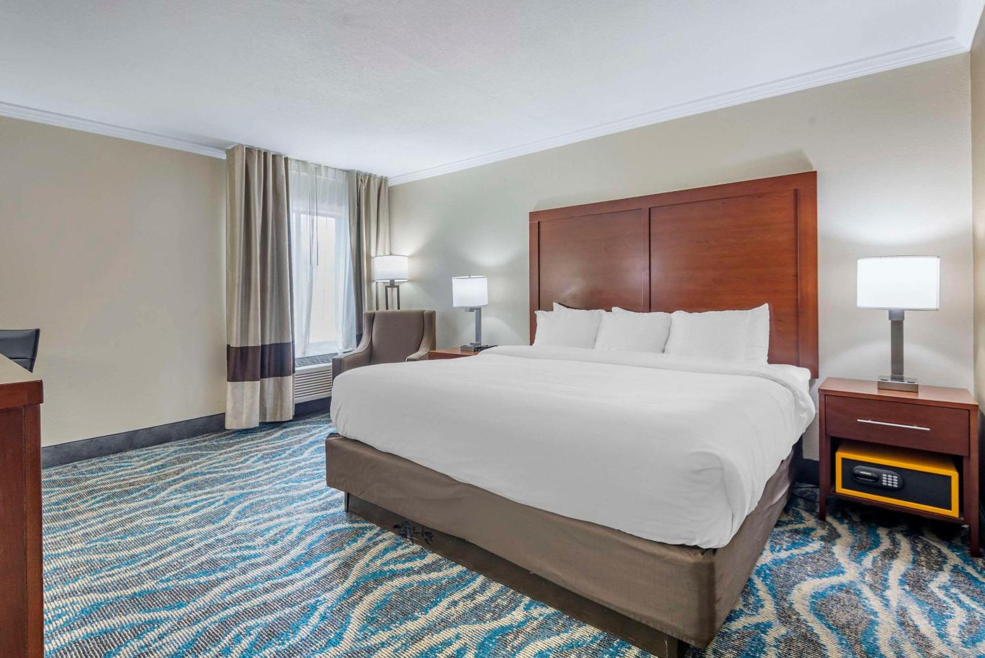 Inn Comfort East-blue Ridge Pkwy Access 3*