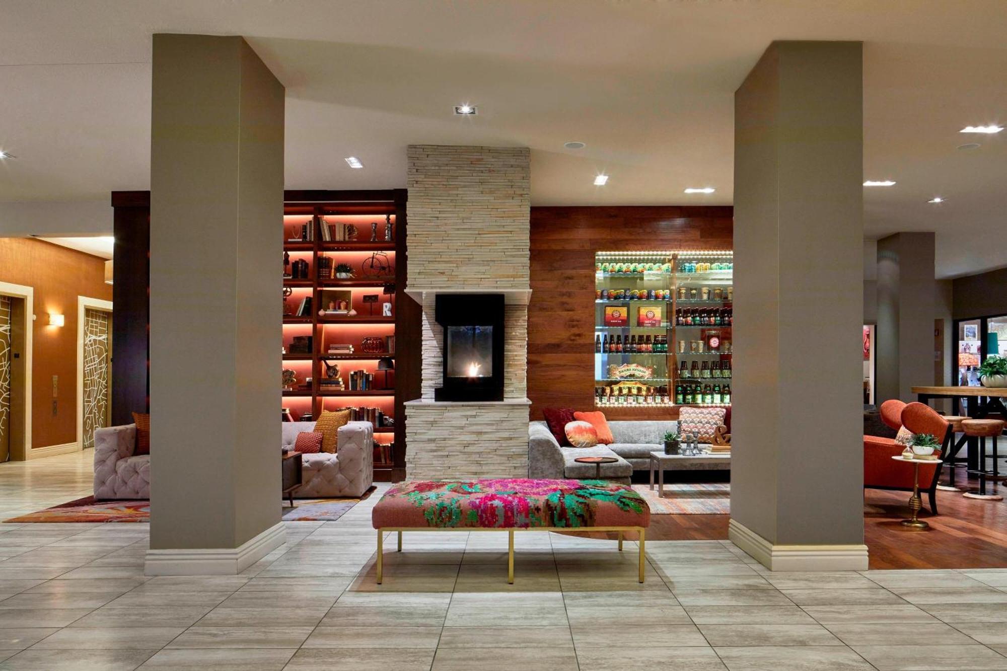 Renaissance Downtown 3* Asheville