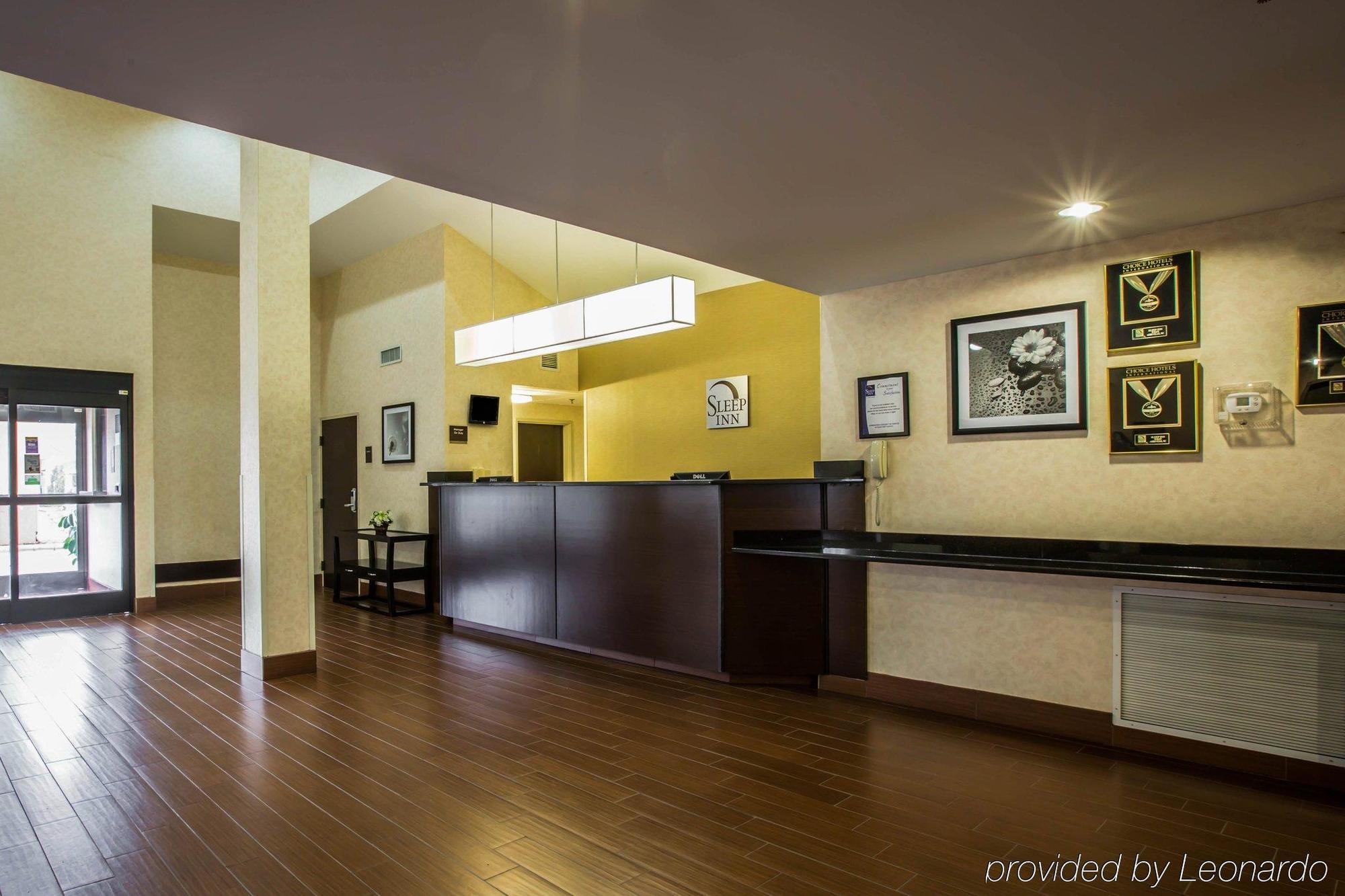 Inn Sleep - Biltmore West 2*