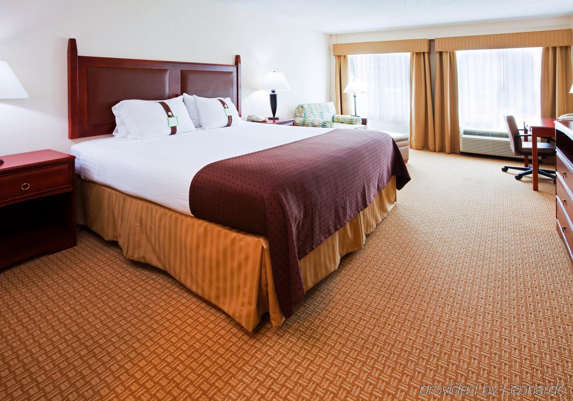 Express & Downtown By Ihg 3*
